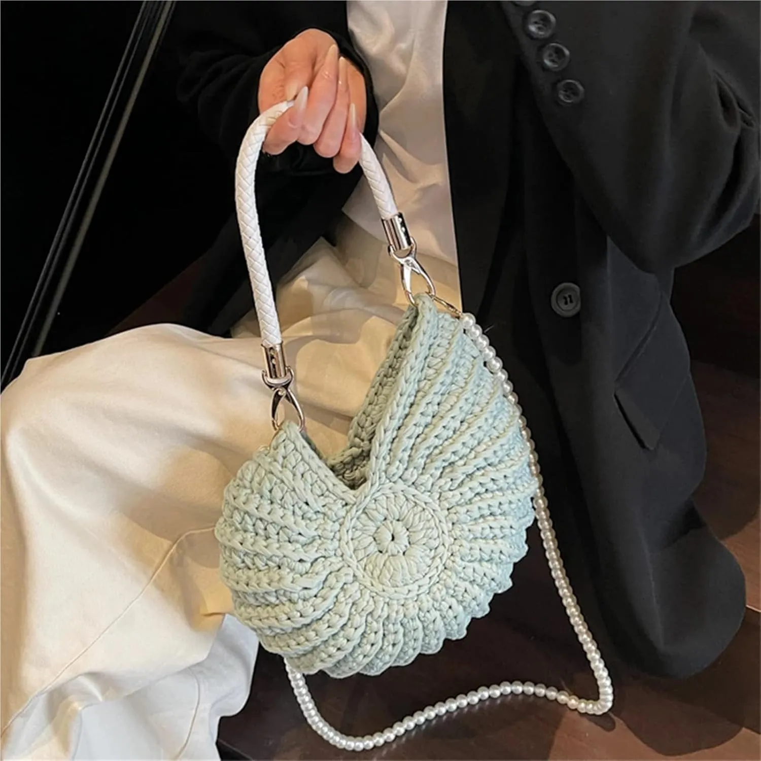 Conch Shape Shoulder Bag Handwoven Pearls Chain Crossbody Bags Solid Color Seashell Crochet Handbags Vacation Boho Clutch