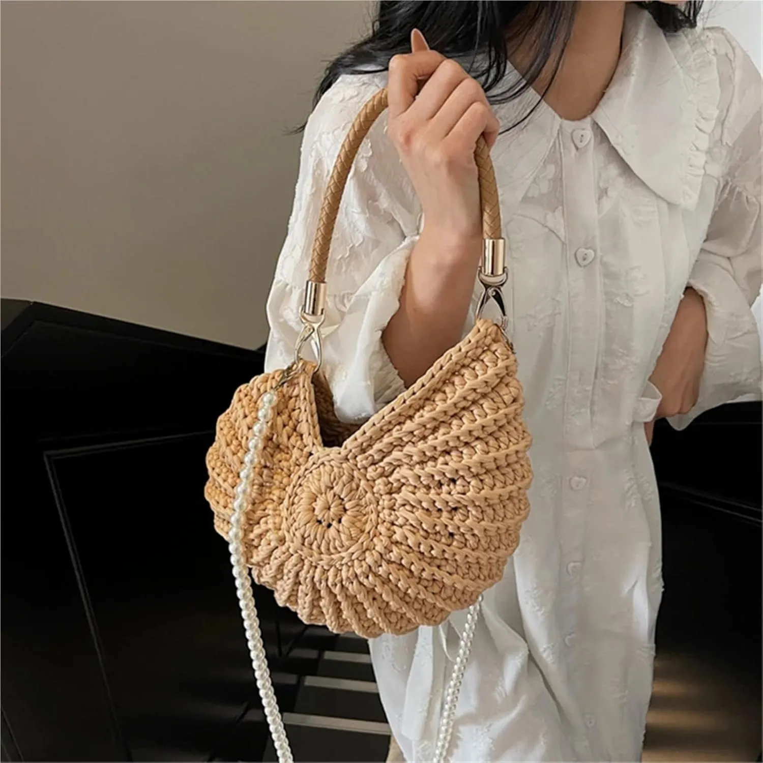 Conch Woven Bag Fashion Creative Design Pearl Chain Versatile Leisure Seaside Holiday Commuting Shoulder Messenger Bag