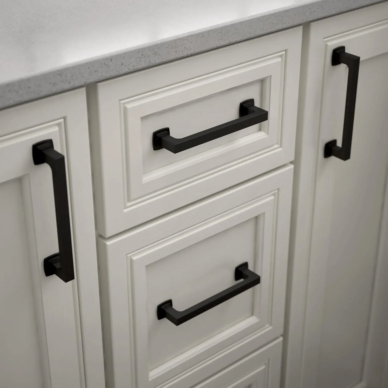 Franklin Brass Parow (5-Pack) Cabinet Handles 5-1/16' Hole Center Matte Black Kitchen Drawer Pulls Dresser, Furniture Hardware P41771K-FB-B