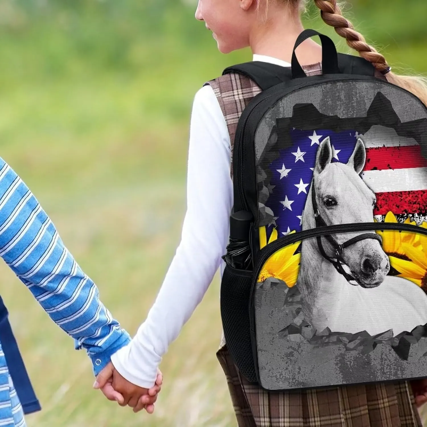 Grunge USA Flag Horse Print School Backpack for Boys Girls, Fashion Book Bag 17 Inch Travel Laptop Bag Lightweight Daypack Rucksack with Ergonomic Straps for Hiking Camping