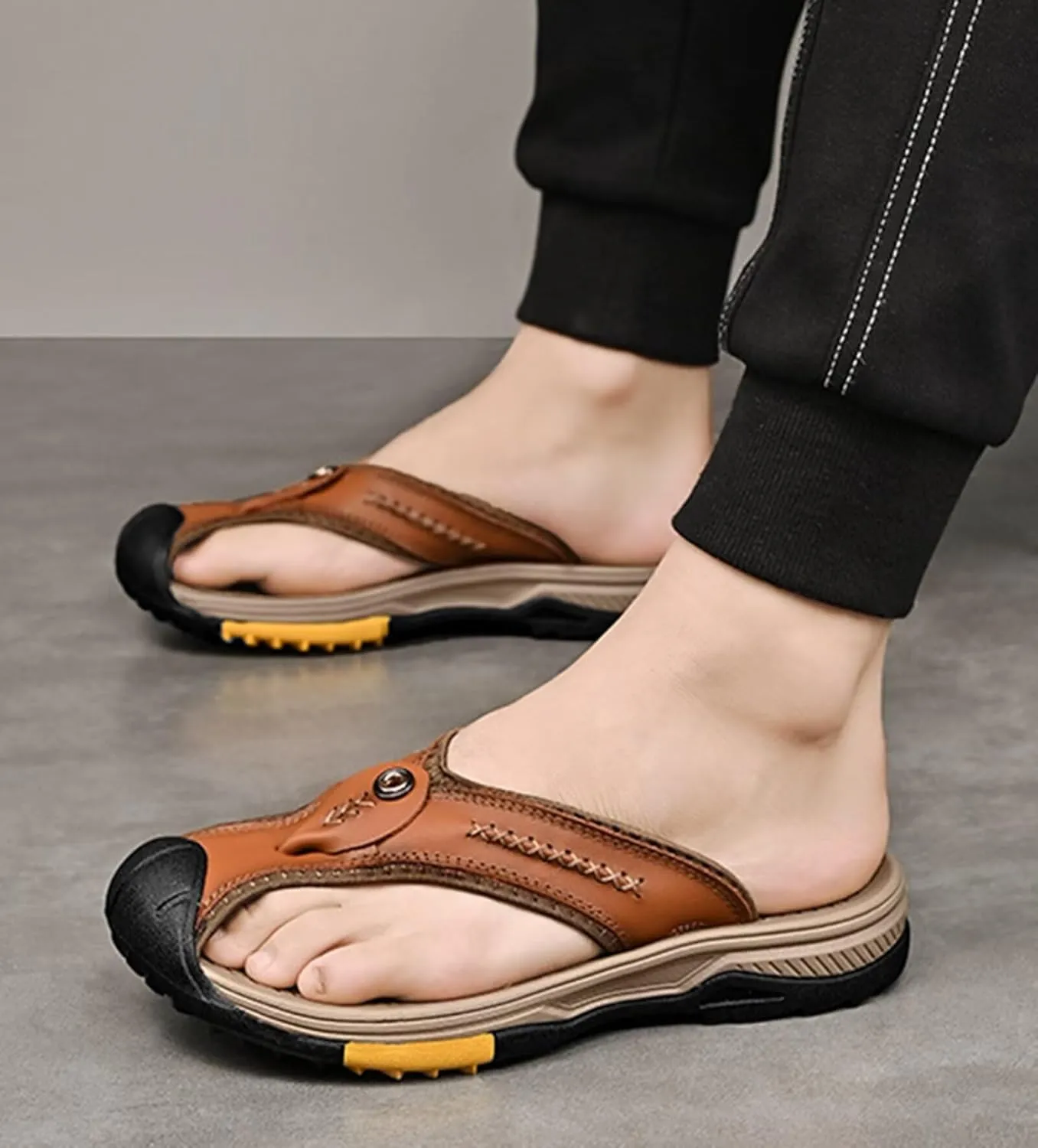 HNVAVQ Mens Closed Toe Flip Flops Leather Walking Sandals Sport Slippers Waterproof Beach Shoes