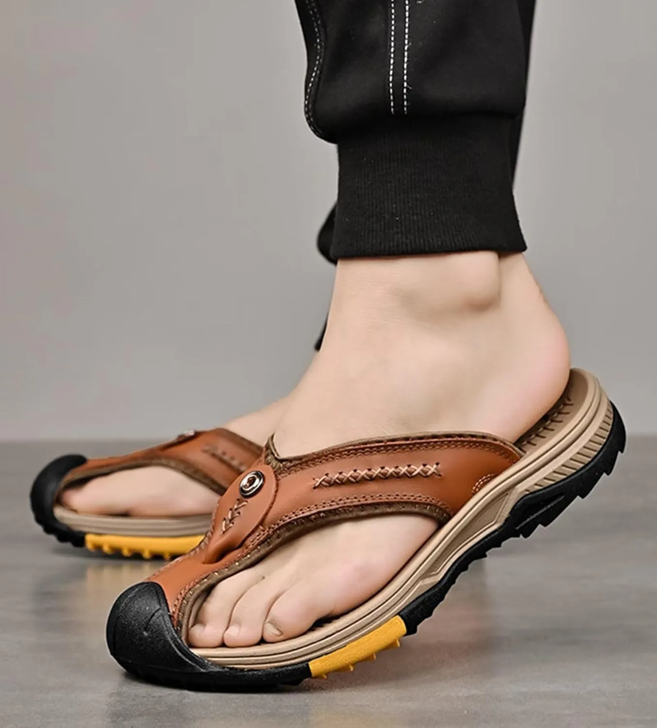 HNVAVQ Mens Closed Toe Flip Flops Leather Walking Sandals Sport Slippers Waterproof Beach Shoes