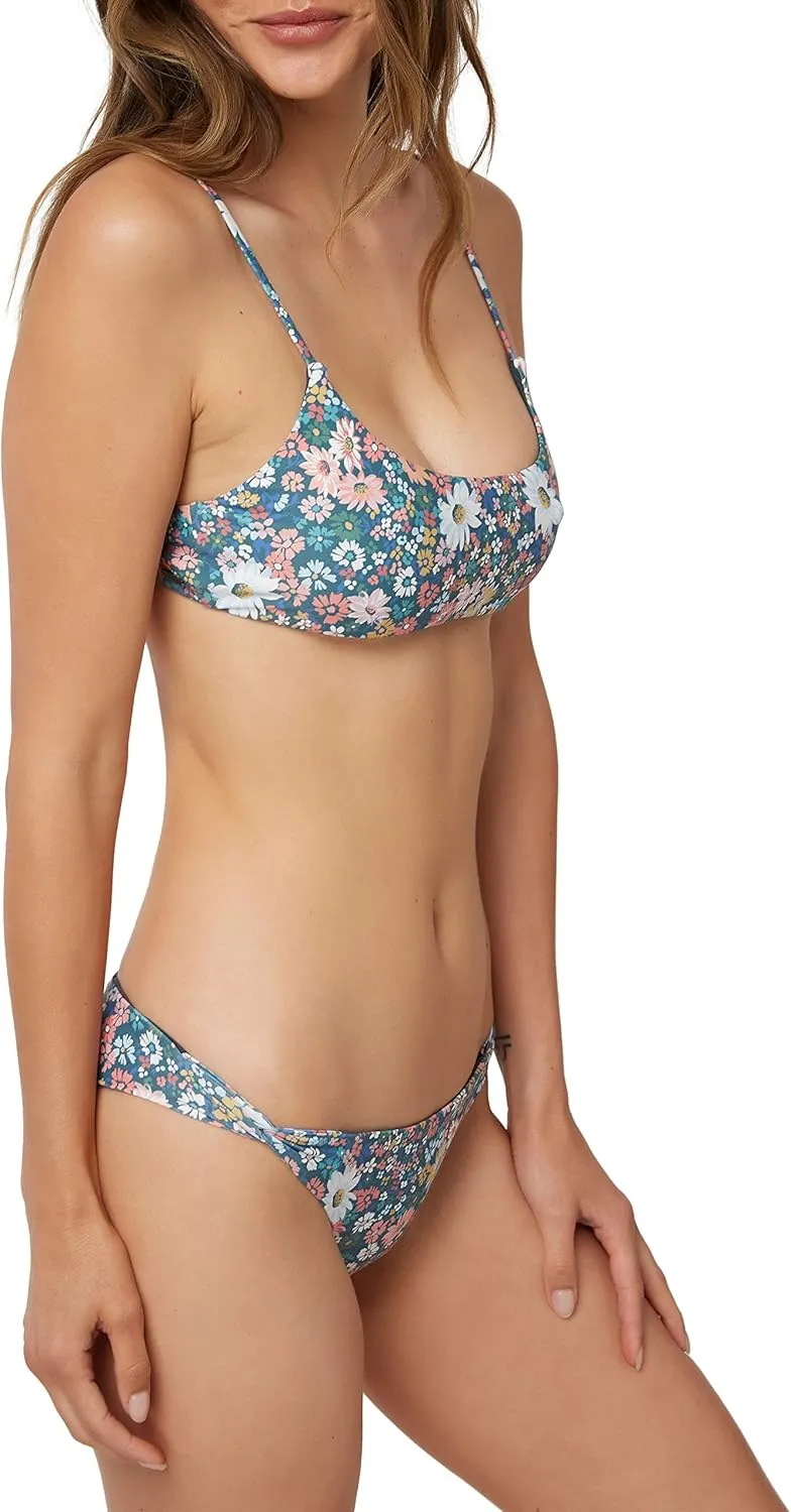 O'NEILL Women's Surfside Bralette Bikini Top - Triangle Swim Top for Women - Bathing Suit Top with Adjustable Straps