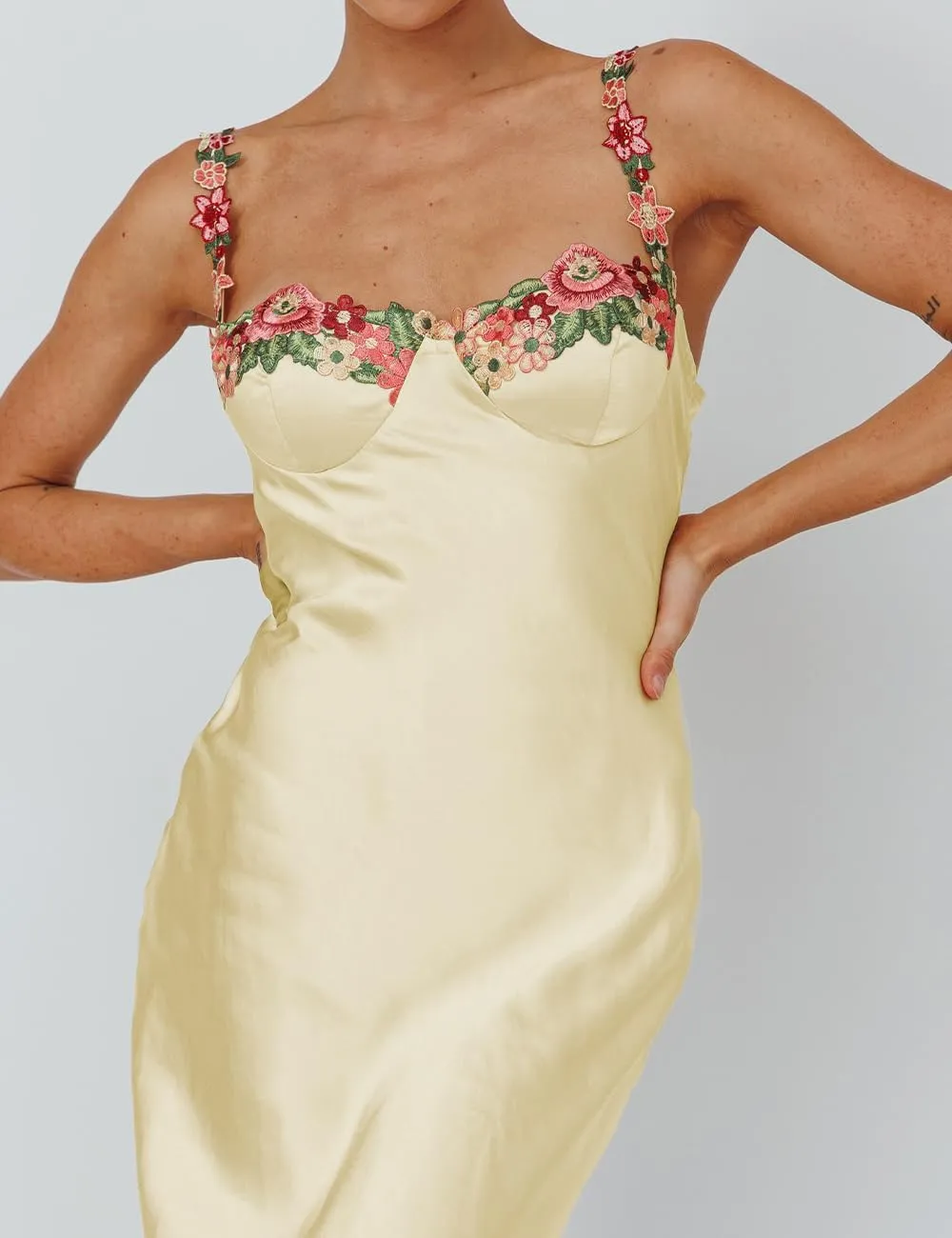 Sexy Satin Spaghetti Strap Floral Embroidered Maxi Dress for Women Sweetheart Neckline Backless Sleeveless Slit Midi Dress