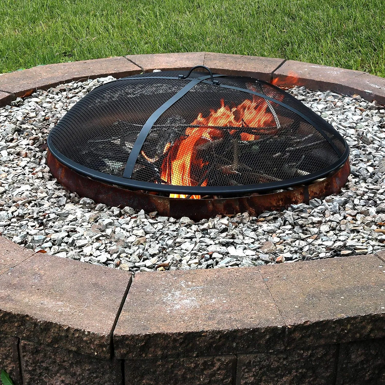 Sunnydaze Heavy-Duty Steel Mesh Fire Pit Screen - Fire Pit Spark Screen with Handle - 30-Inch Diameter