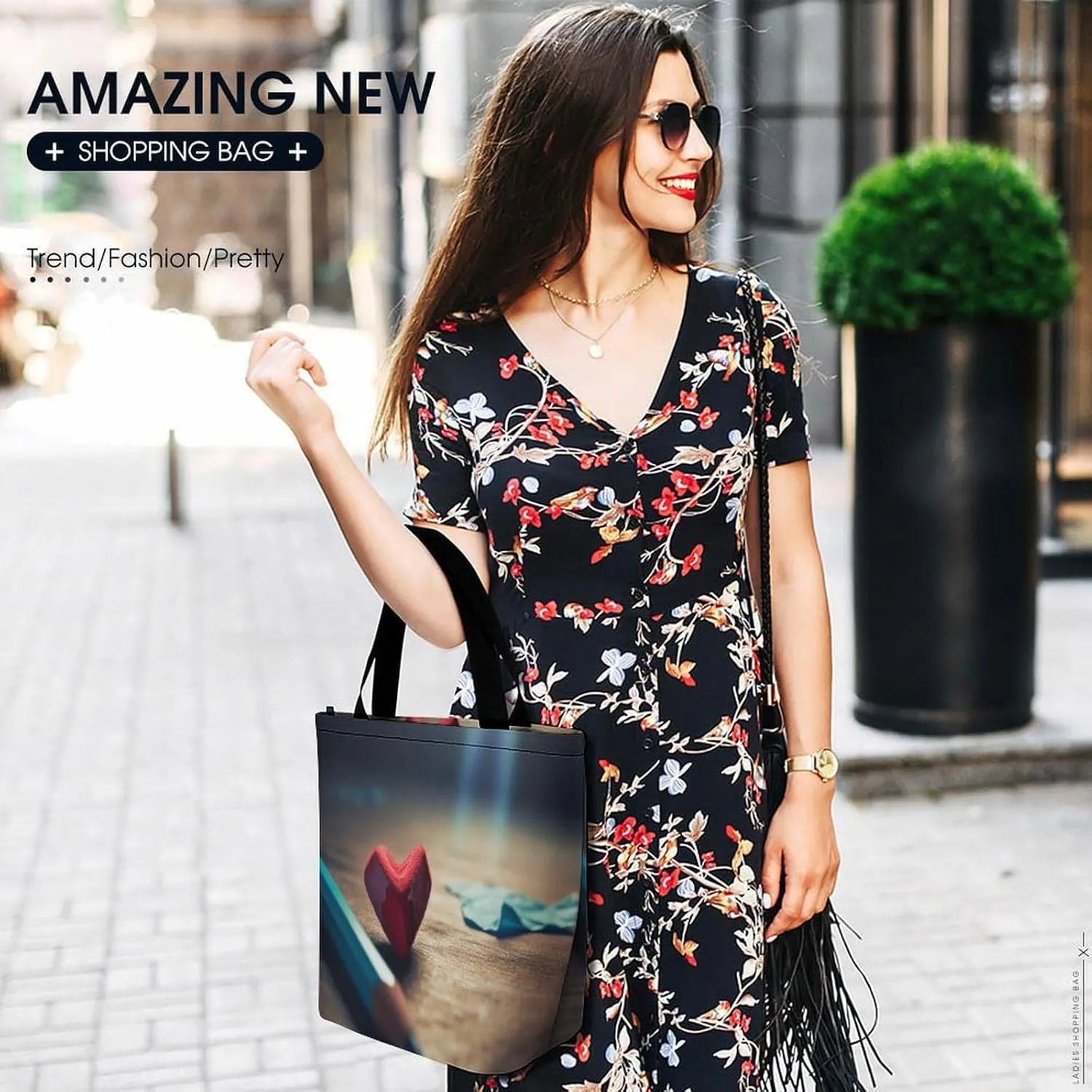 Tote Bag for Women Grocery Bag Rabbit Holding Heart Foldable Shopping Bags Reusable Large Tote Bag