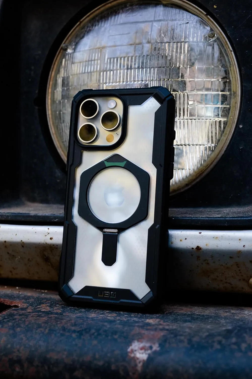 URBAN ARMOR GEAR UAG Designed for iPhone 16 Pro Max Case 6.9" Plasma XTE Clear/Titanium, Compatible with MagSafe Charging Rugged Shockproof Anti-Slip Military Grade Protective Cover with Kickstand