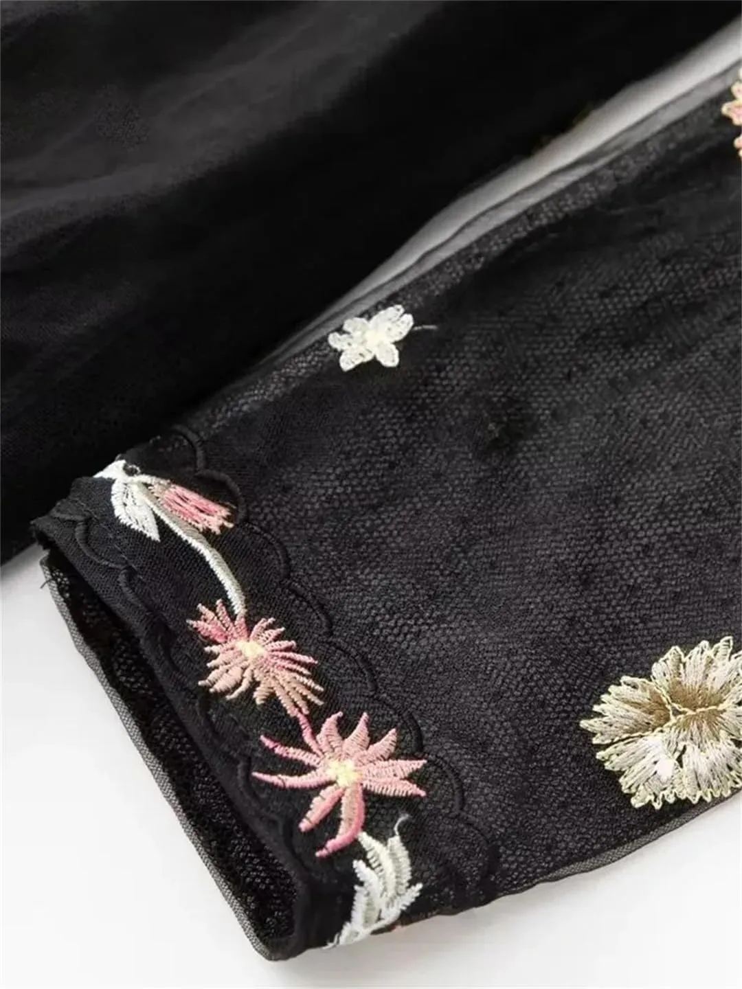 Women Tulle Summer Dress Flare Sleeve Vintage Flower Embroidery A-Line Mesh Party Midi Dresses