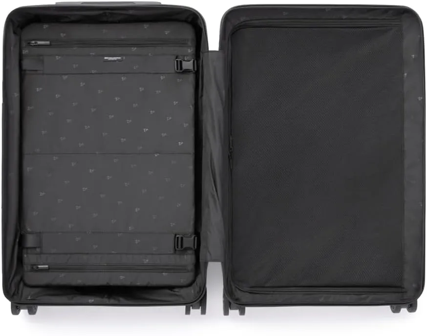 ZERO Halliburton Classic Lightweight 4.0 Medium Hardside Travel Case, 26-Inch, Four Dual Spinner Wheels, TSA Accepted Lock, Telescoping Pull Handle, 60L, Gloss Finish- White